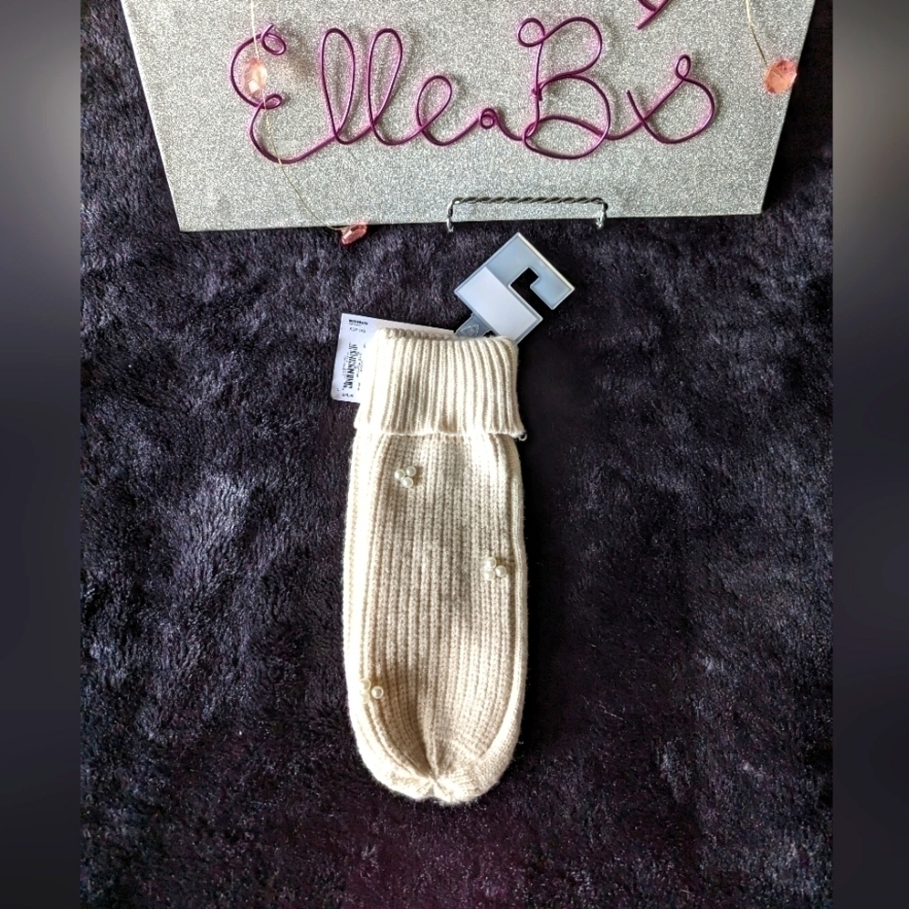 Lauren Conrad Mittens Cream